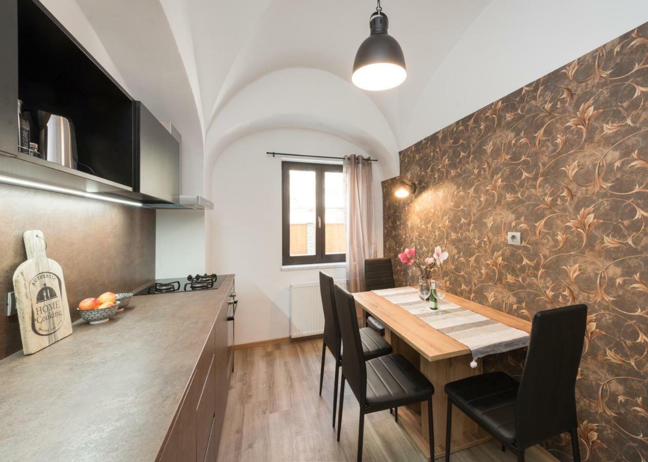 לובליאנה Royal Vega Apartment מראה חיצוני תמונה
